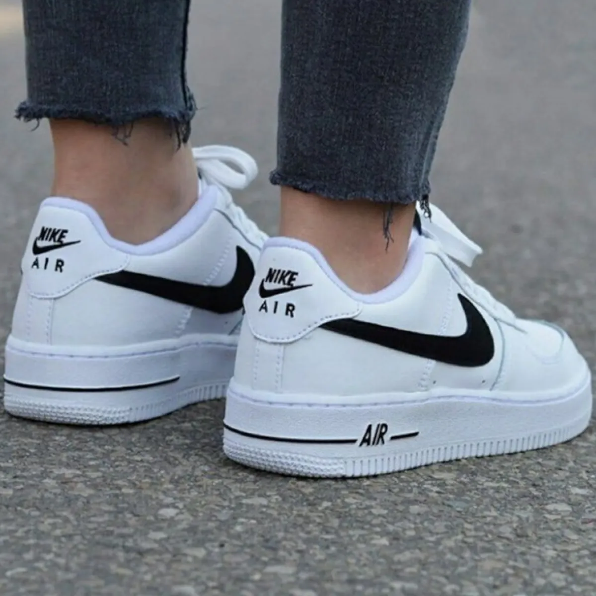 Подростковые кроссовки Nike Air Force 1 AN20 Low White/Black GS