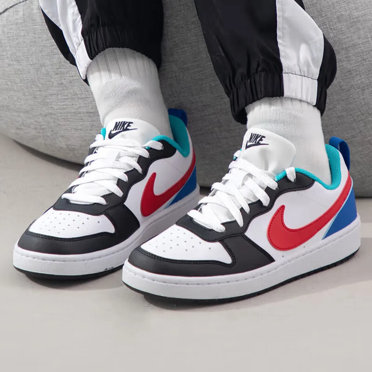 Подростковые Nike Court Borough White/Black/Blue/Red GS
