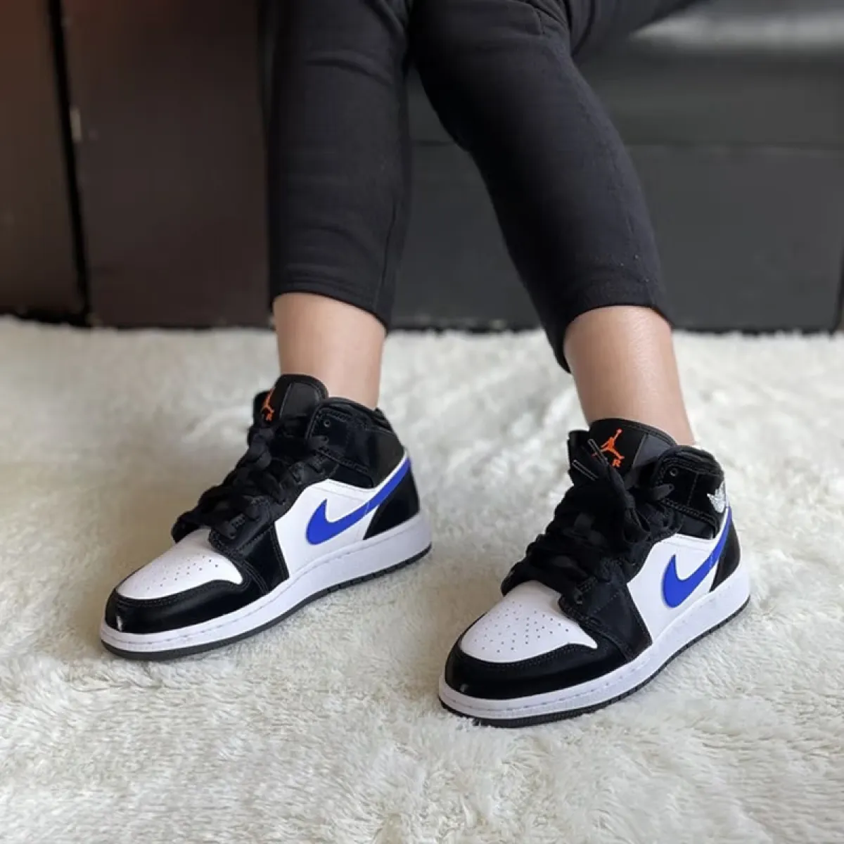 Подростковые кроссовки Jordan 1 Mid Black/Racer Blue/White GS