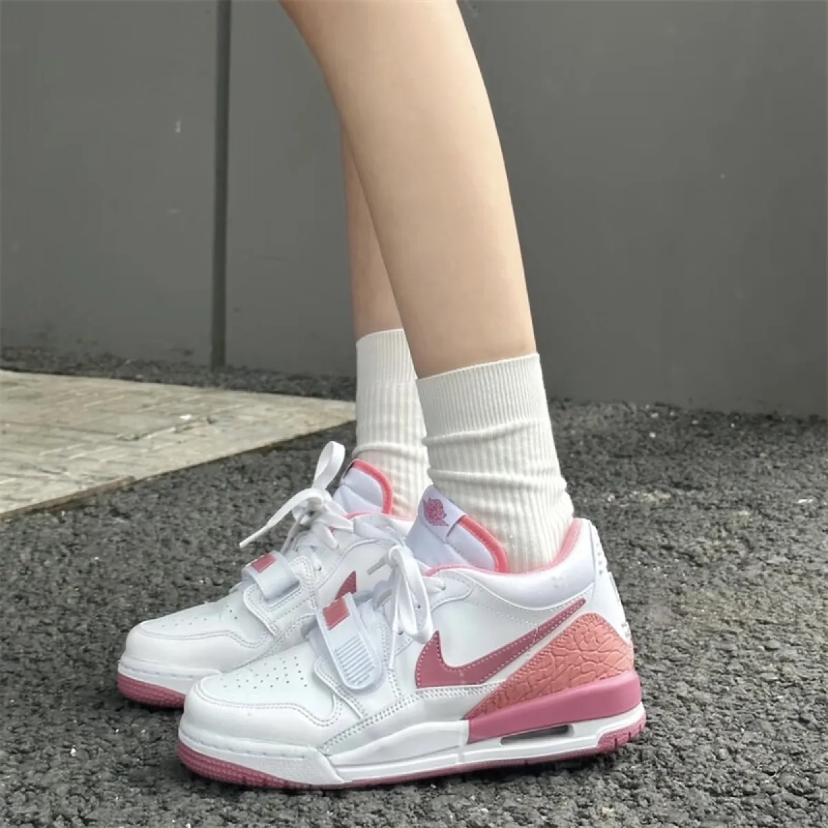 Подростковые кроссовки Air Jordan Legacy 312 Low "Desert Berry" Pink/White GS