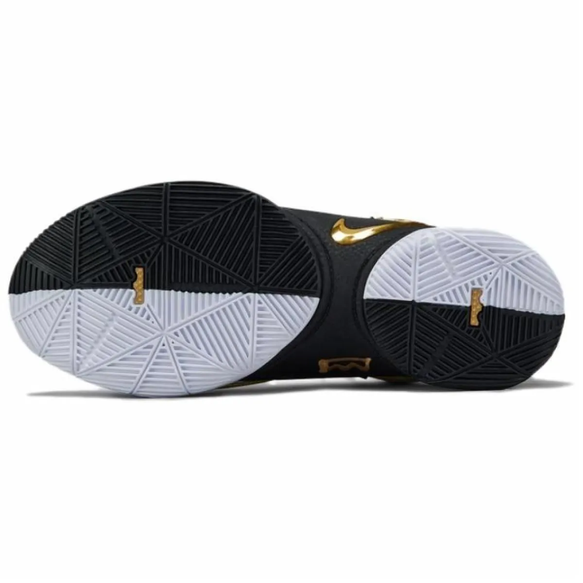 Мужские кроссовки Nike LeBron 22 Black/White