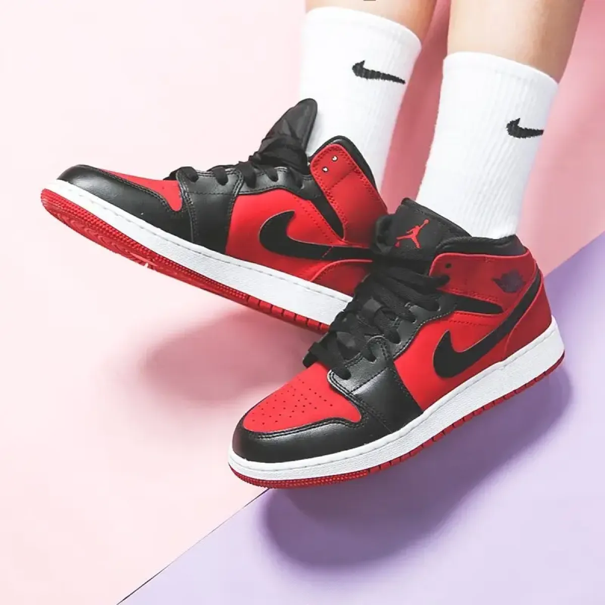 Подростковые кроссовки Air Jordan 1 Mid Gym Red/Black GS