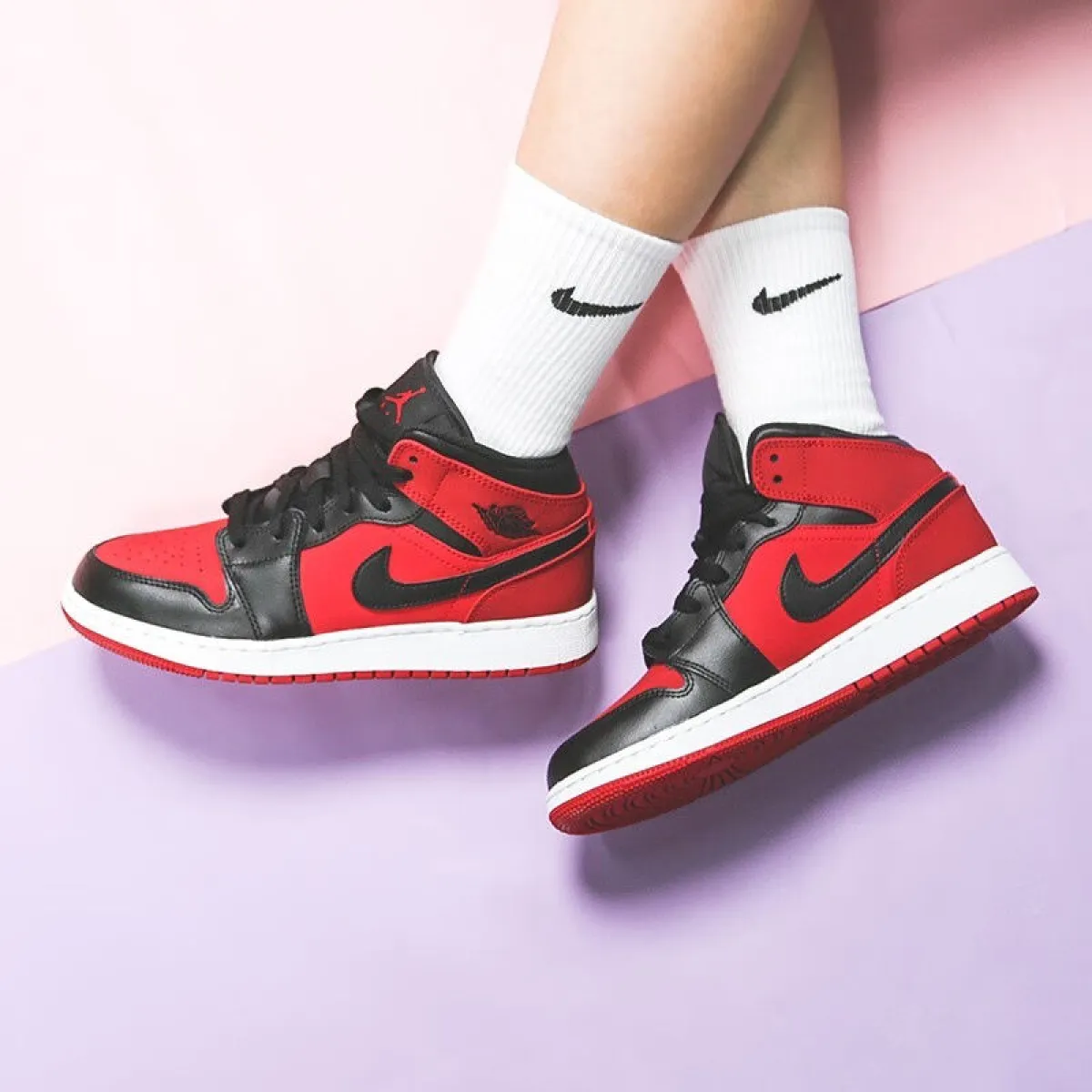 Подростковые кроссовки Air Jordan 1 Mid Gym Red/Black GS
