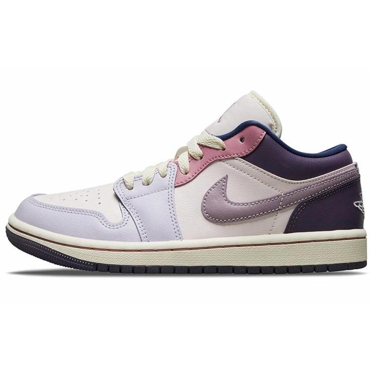 Женские кроссовки Air Jordan 1 Low Purple
