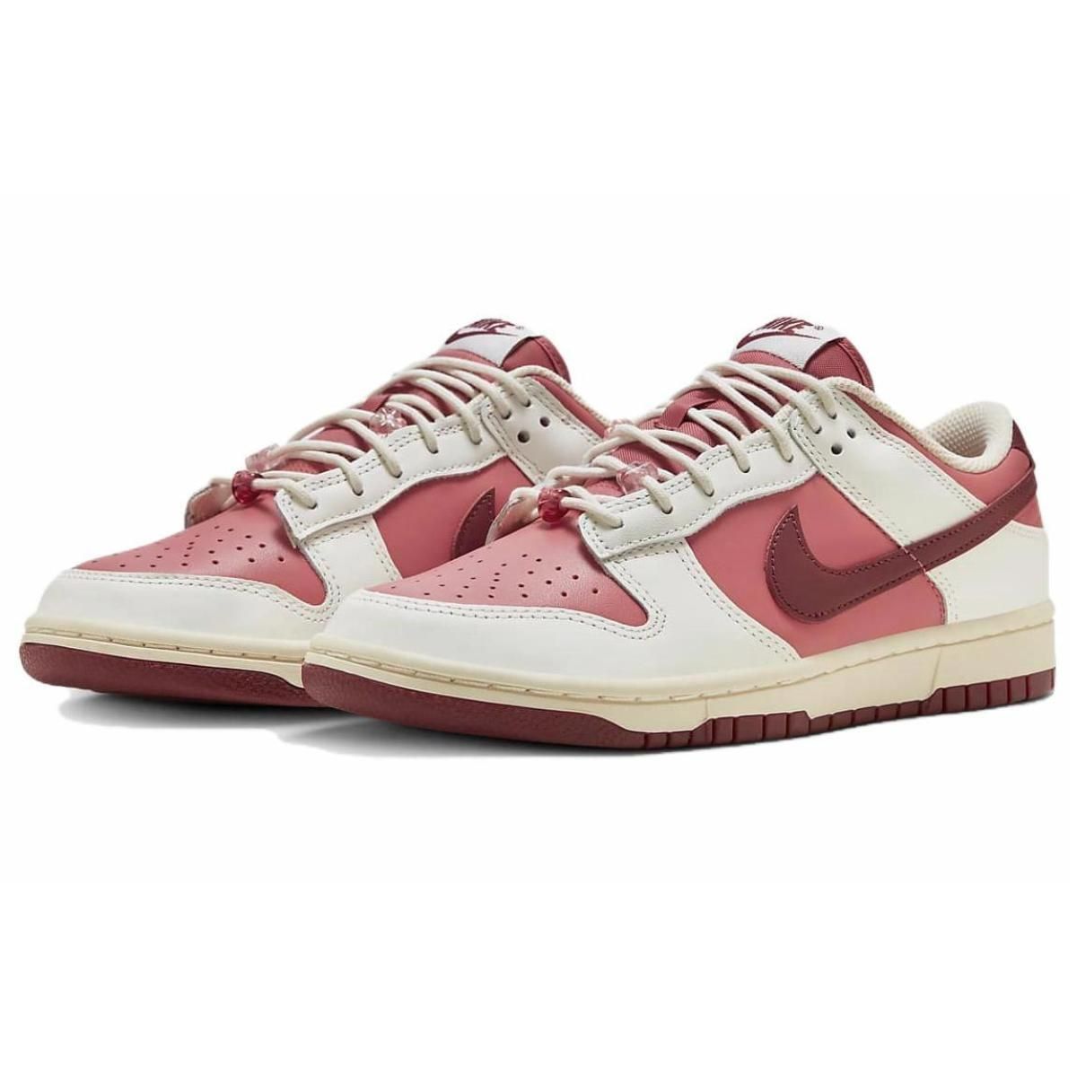 Женские кроссовки Nike Dunk Low "Valentine's Day"