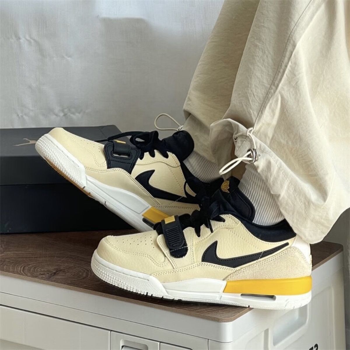 Подростковые кроссовки Jordan Legacy 312 Low Pale Vanilla GS