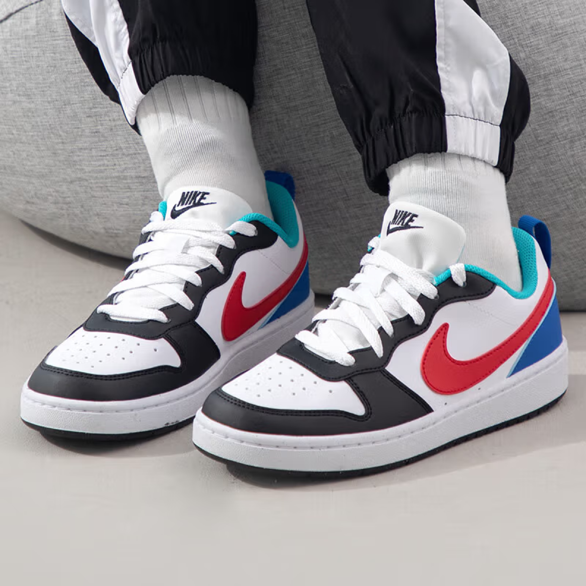 Подростковые Nike Court Borough White/Black/Blue/Red GS