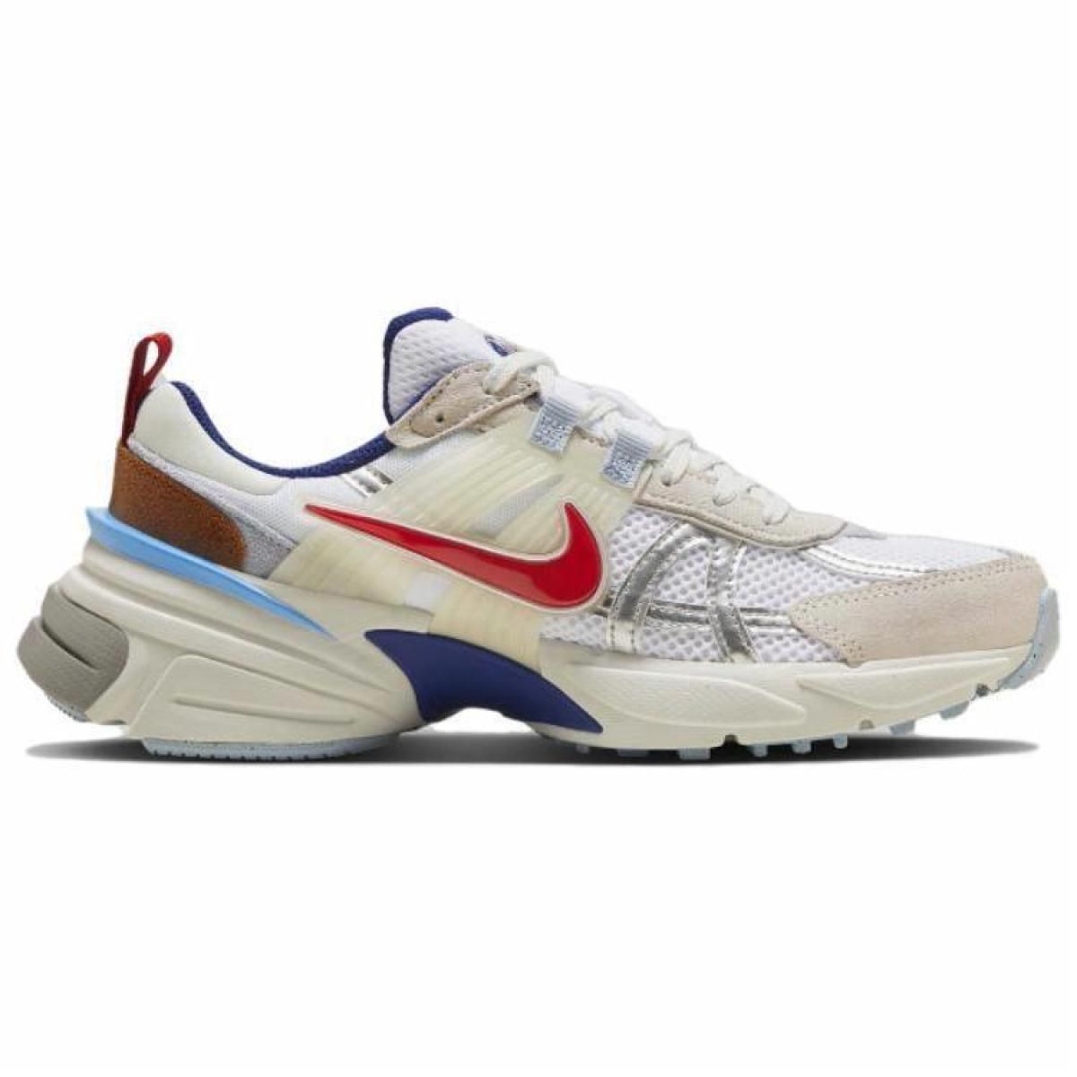 Женские кроссовки Nike V2K Run White/Grey/Red