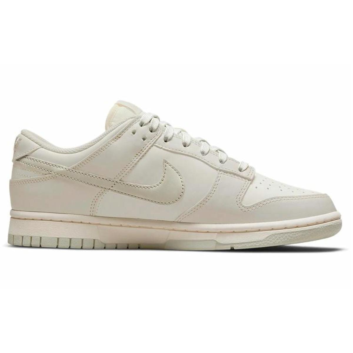 Женские кроссовки Nike Dunk Low Sail Light Bone