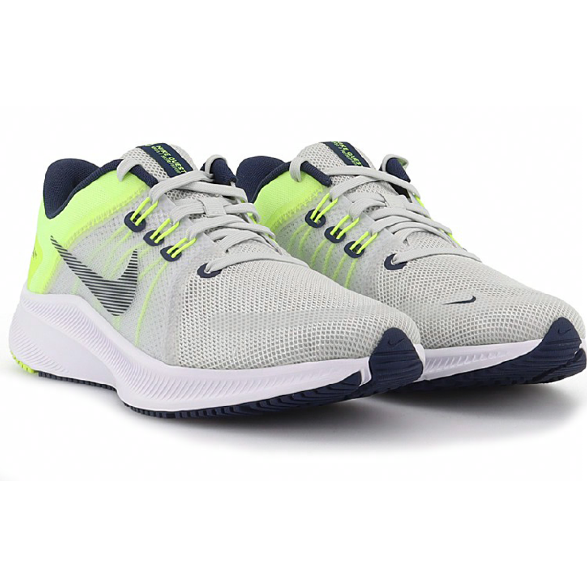 Кроссовки Nike Quest 4 Photon Dust Volt Glow