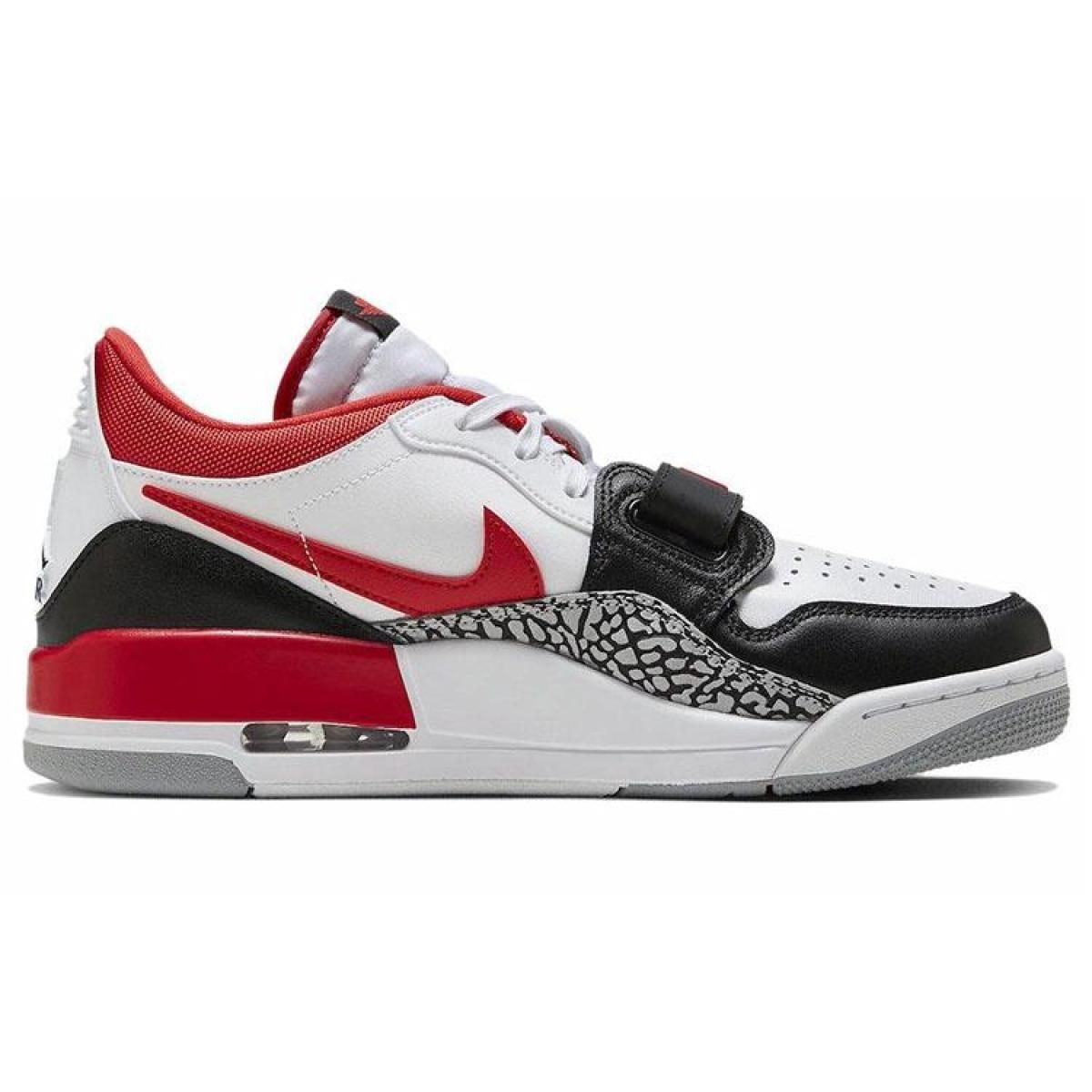 Мужские кроссовки Air Jordan Legacy 312 Low "bulls" White/Red/Blac