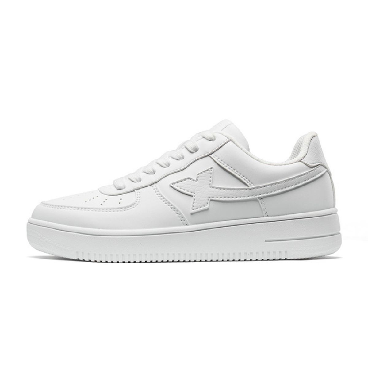 Женские кроссовки Xtep Air Force 1 White
