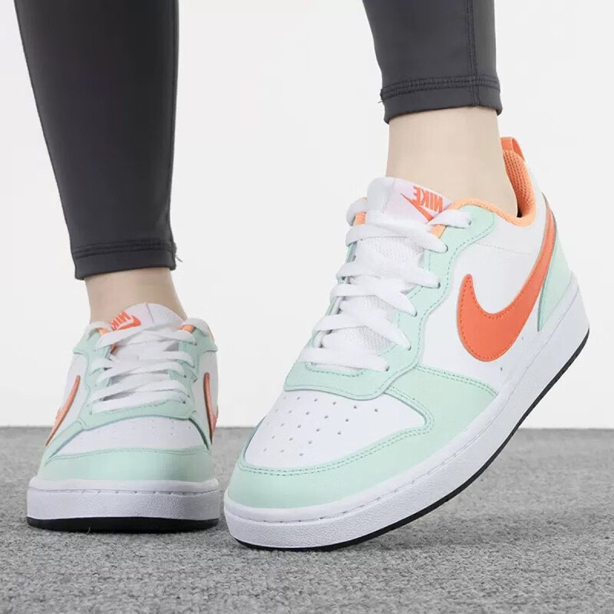Подростковые кроссовки Nike Court Borough 2 Low  Mint Foam Safety Orange GS