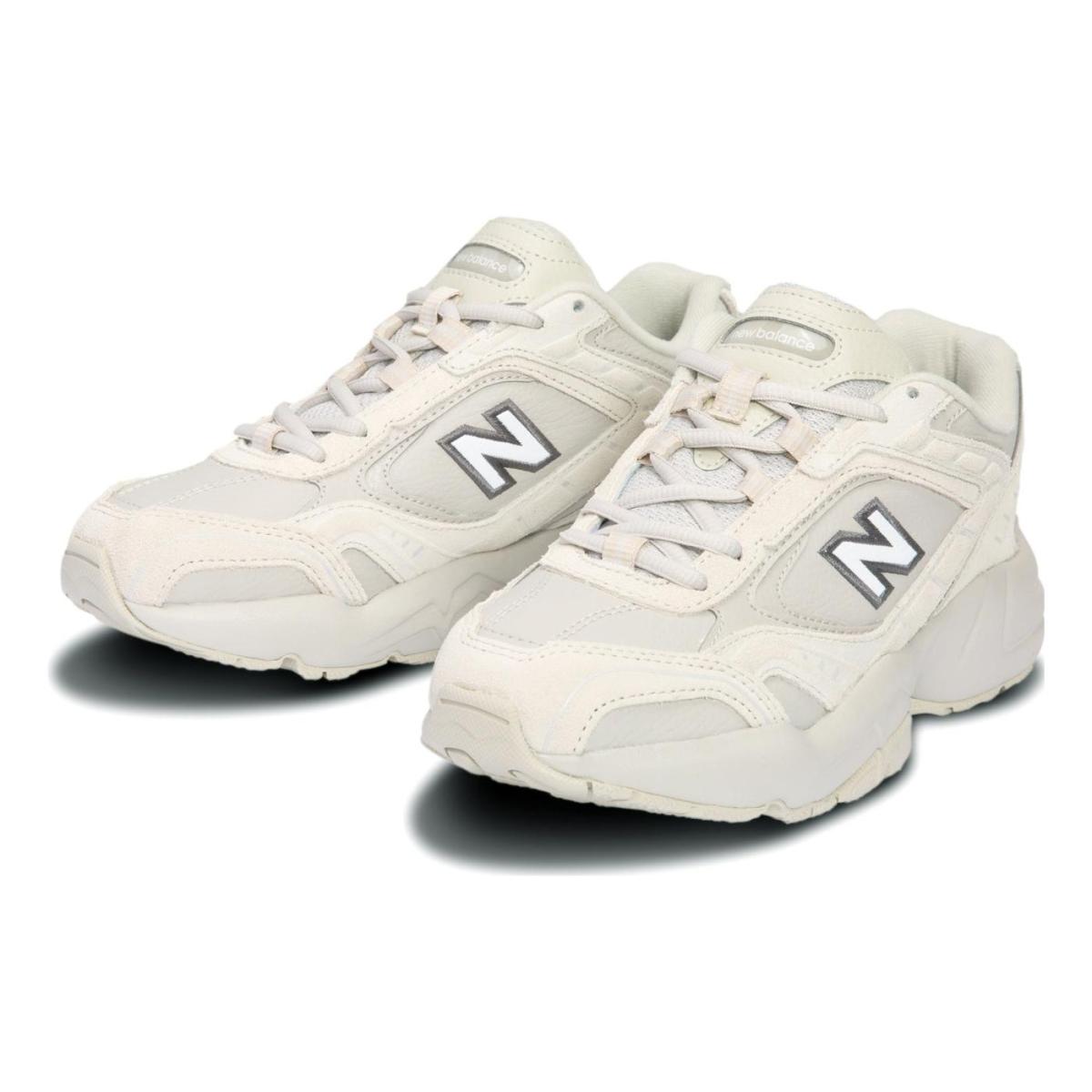 Женские кроссовки New Balance 452 Beige