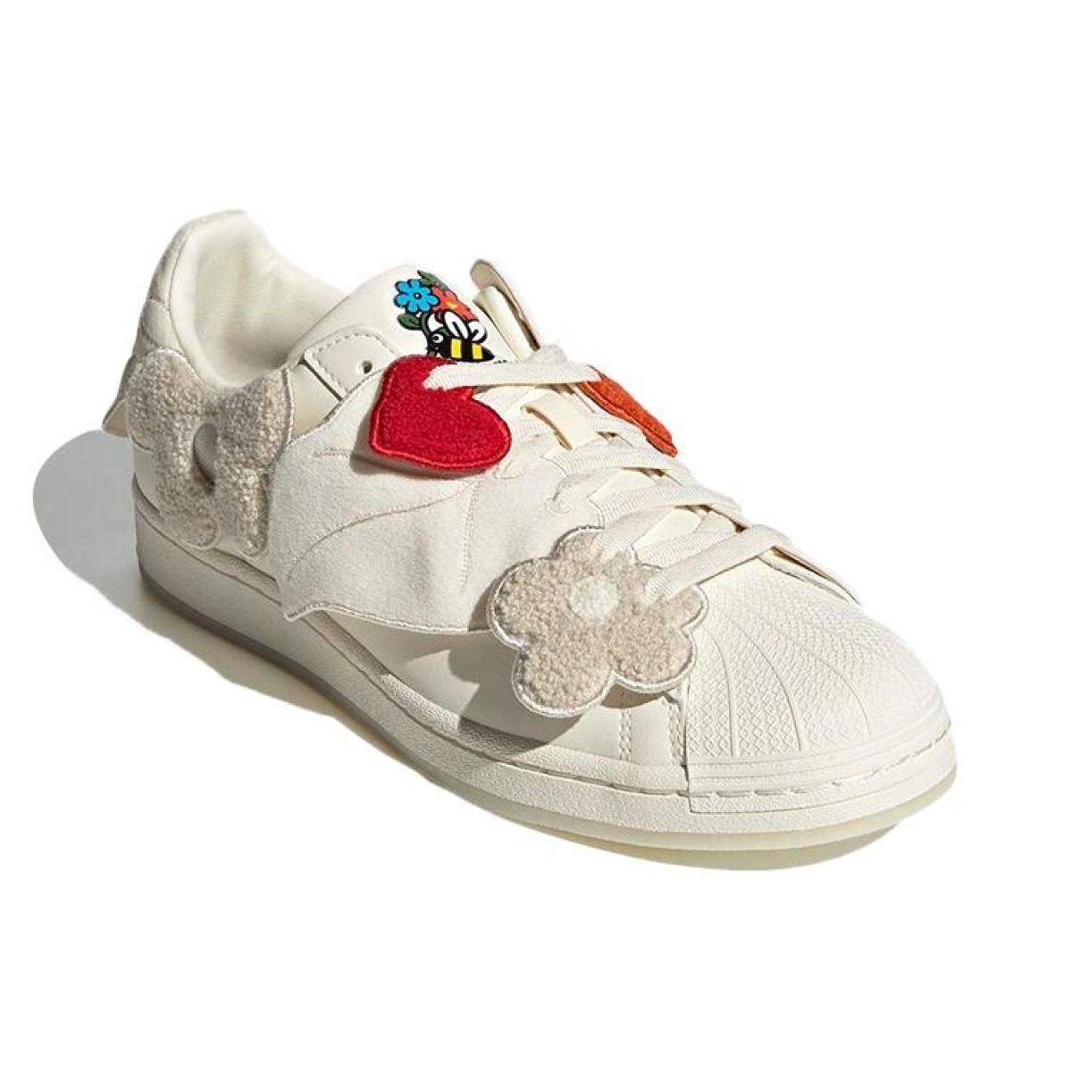 Кроссовки Adidas Originals Superstar Bee With You Off-White/Red