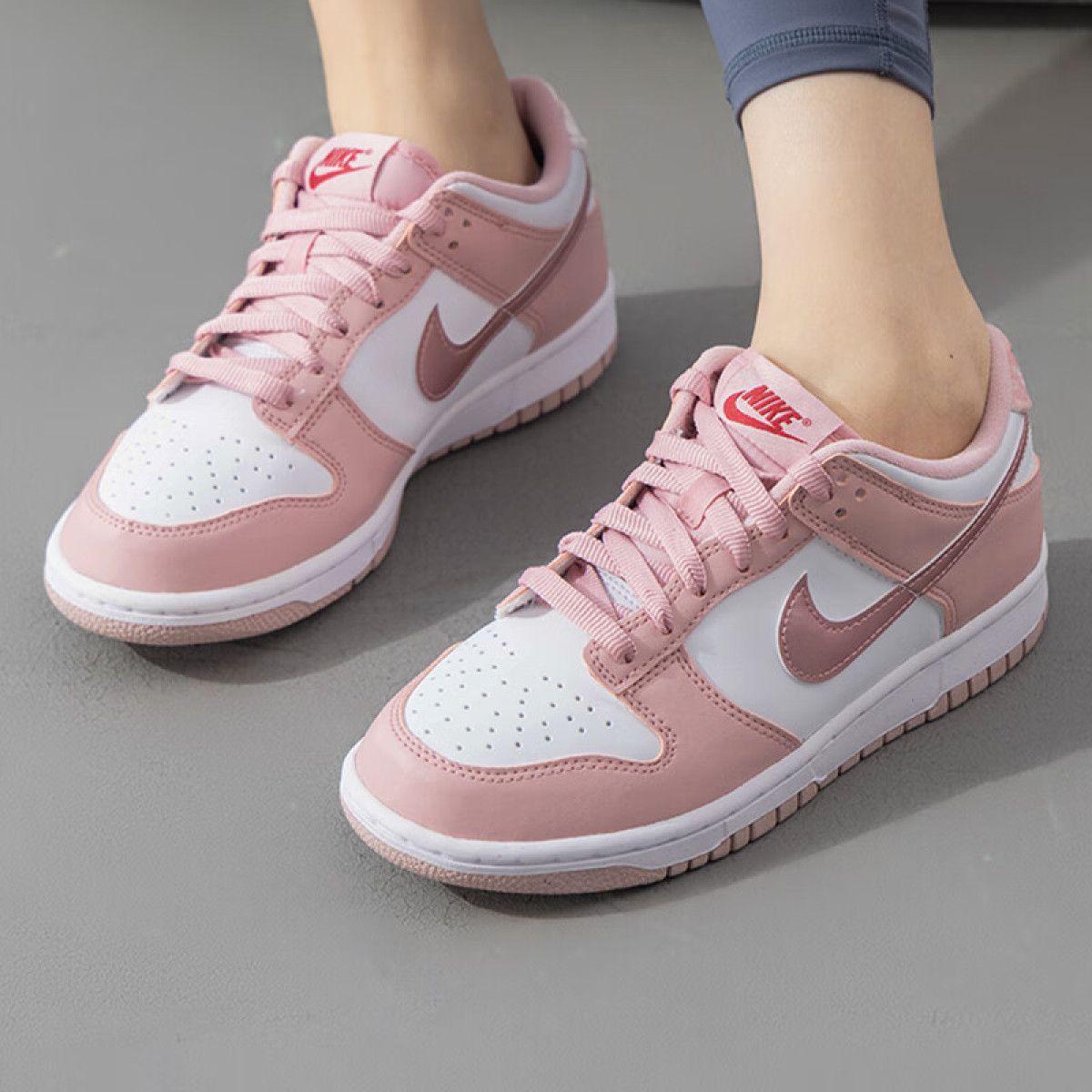 Подростковые кроссовки Nike Dunk Pink Low Velvet Sakura Pink GS