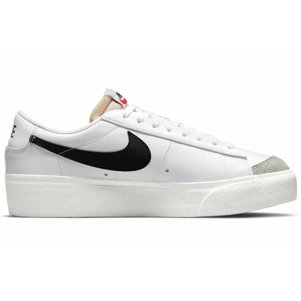 Женские кроссовки Nike Blazer Platform Black/White