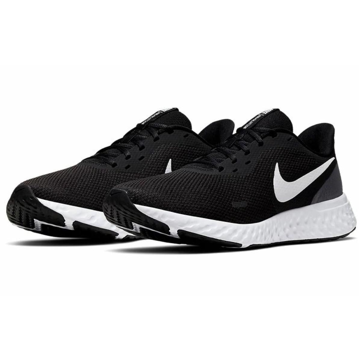 Кроссовки Nike Revolution 5 Black/White