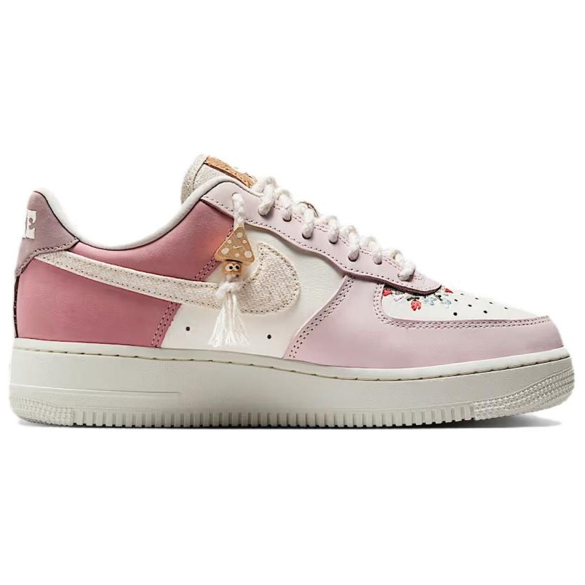 Женские кроссовки Nike Air Force 1 Low Pink/White