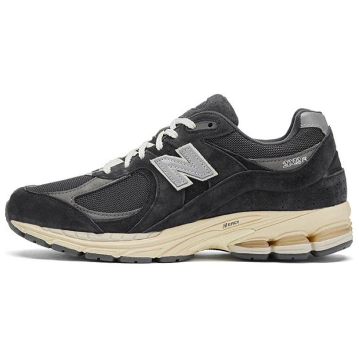 Кроссовки New Balance 2002R Black/Dark/Grey