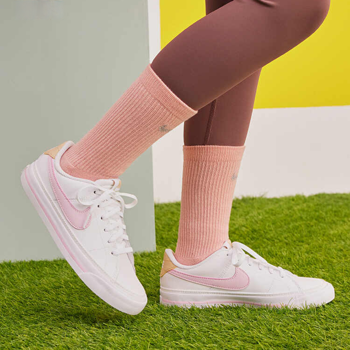 Подростковые кроссовки Nike Court Legacy White/Pink GS