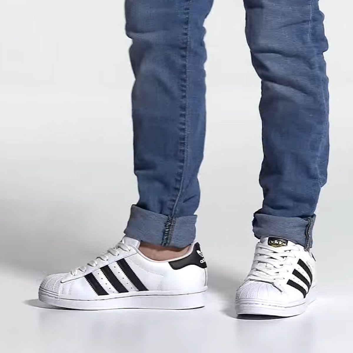 Подростковые кроссовки Adidas Superstar White/Black GS