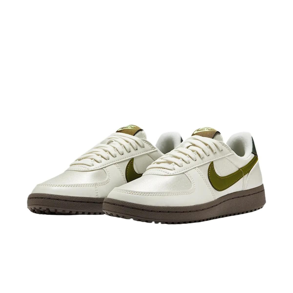 Женские кроссовки Nike Field General White