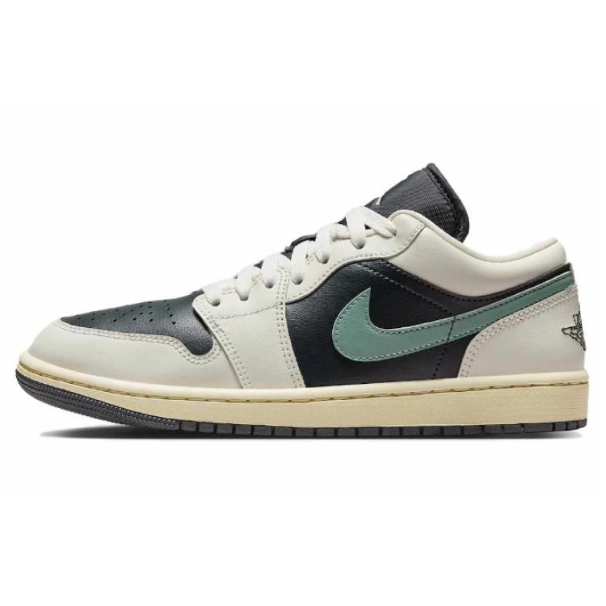 Женские кроссовки Air Jordan 1 Low "Jade Smoke"