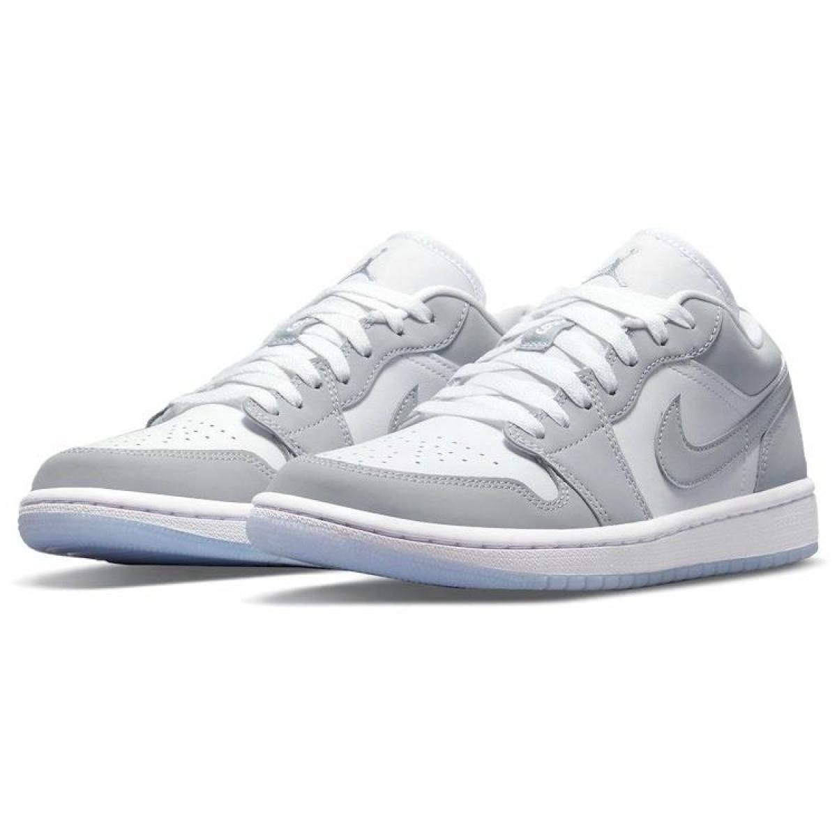Женские кроссовки Air Jordan 1 Low "Wolf Grey"