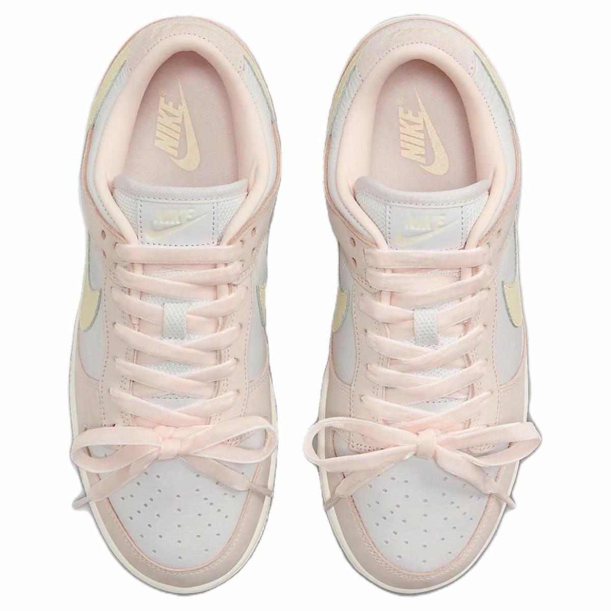 Женские кроссовки Nike Dunk Low Light Soft Pink