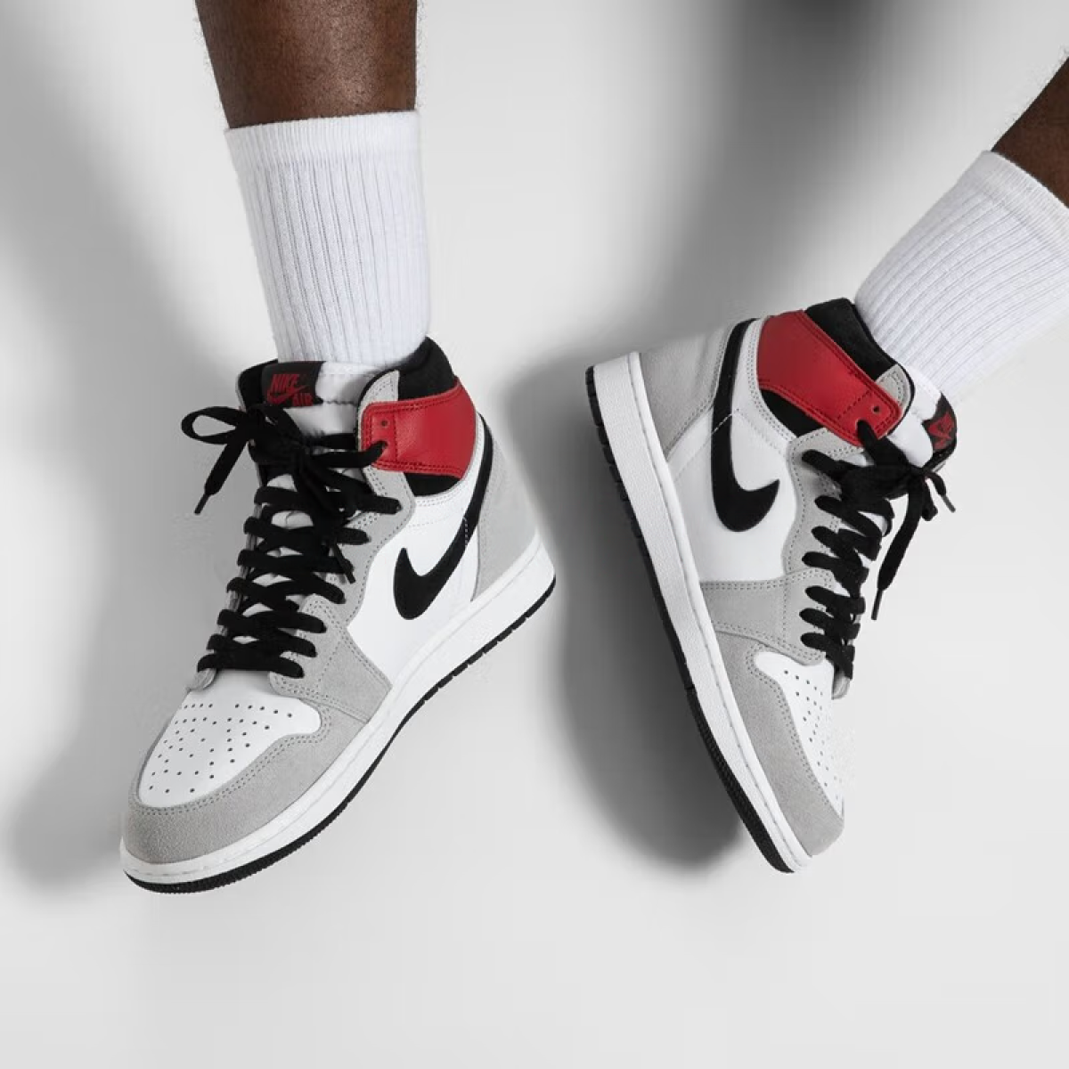 Подростковые кроссовки Air Jordan 1 Retro High Light Smoke Grey GS