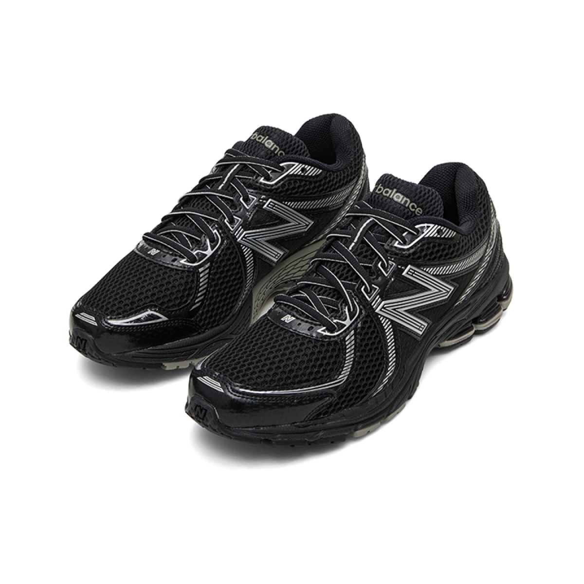 Кроссовки New Balance 860 Black/Silver