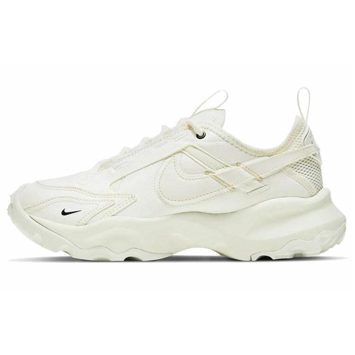 Женские кроссовки Nike TC 7900