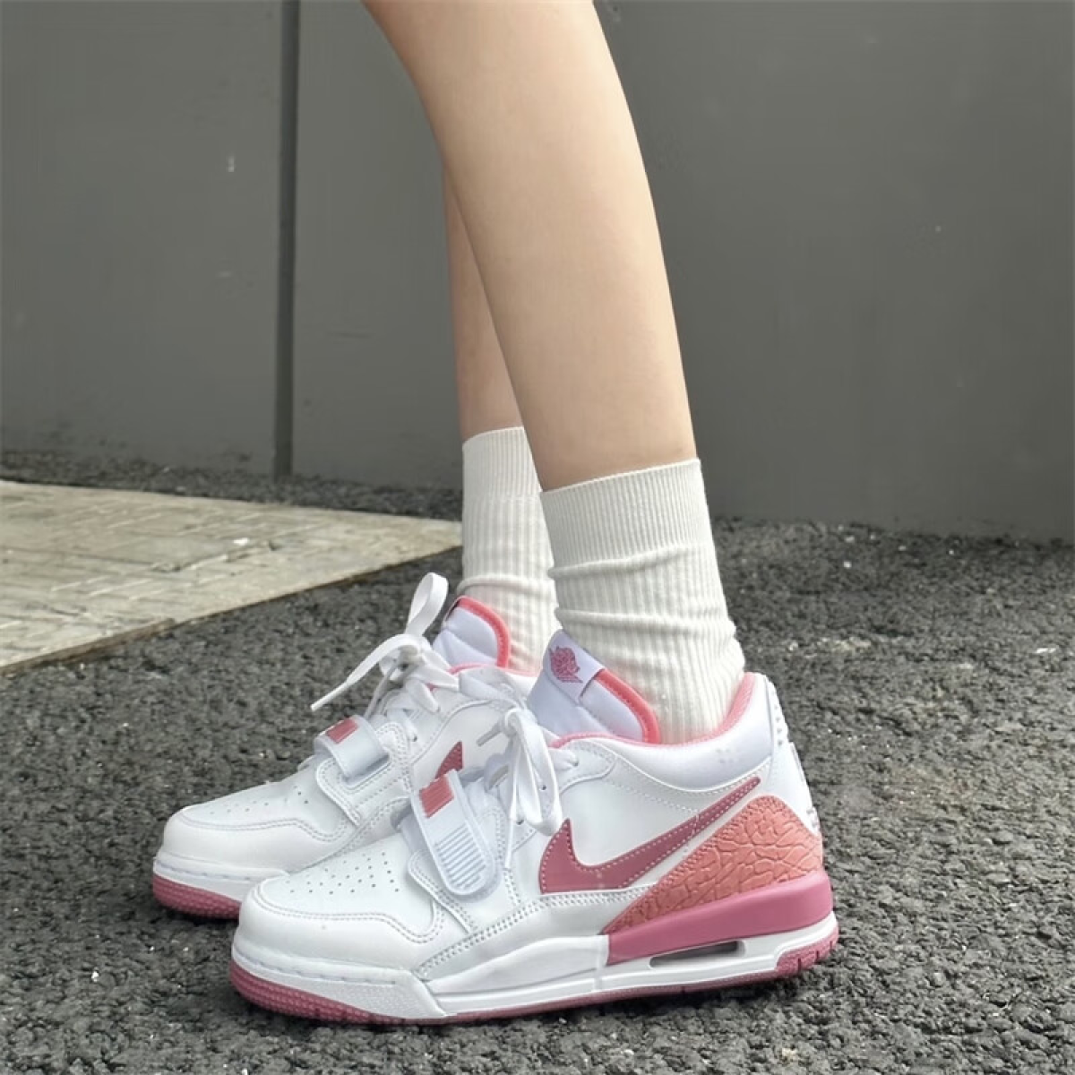 Подростковые кроссовки Air Jordan Legacy 312 Low "Desert Berry" Pink/White GS