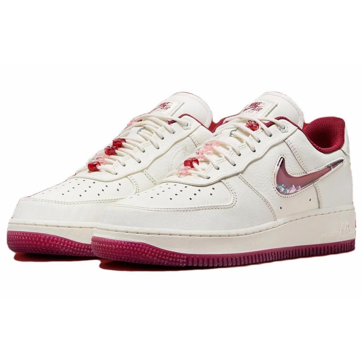 Женские кроссовки Nike Air Force 1 "Valentine Day"