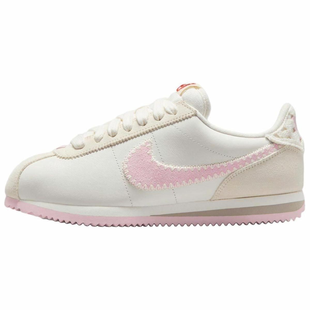 Женские кроссовки Nike Cortez White/Pink