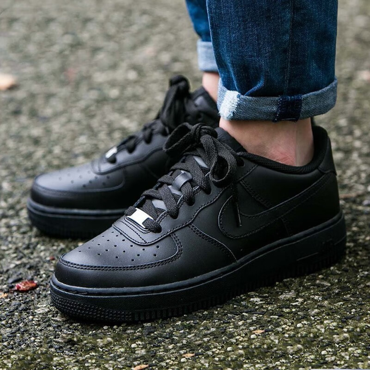 Подростковые кроссовки Nike Air Force 1 Low Black GS