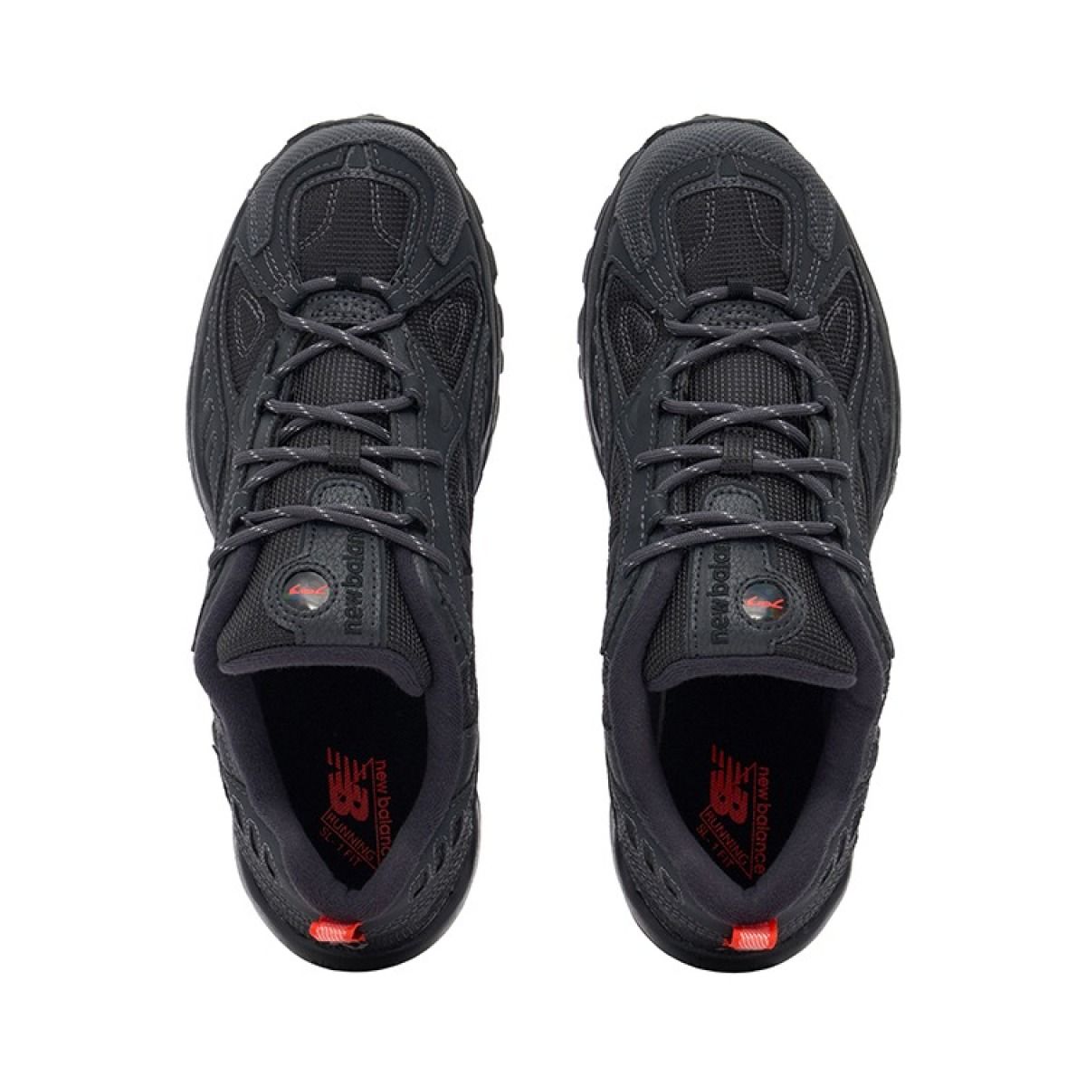Мужские кроссовки New Balance 703 Black