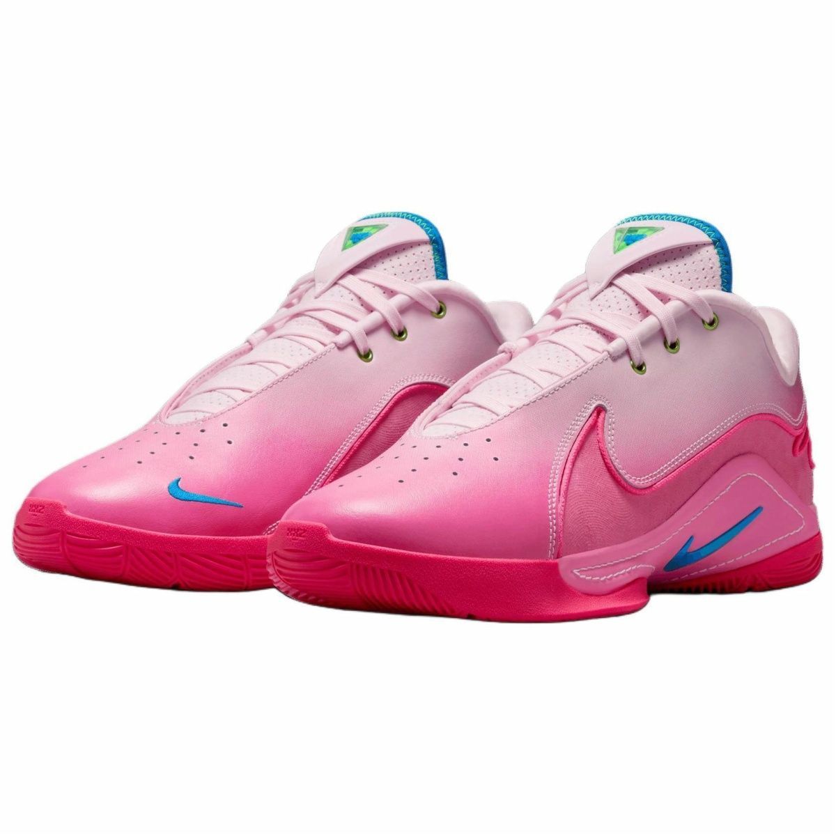 Мужские кроссовки Nike LeBron 22 Valentine's Day Pink/White