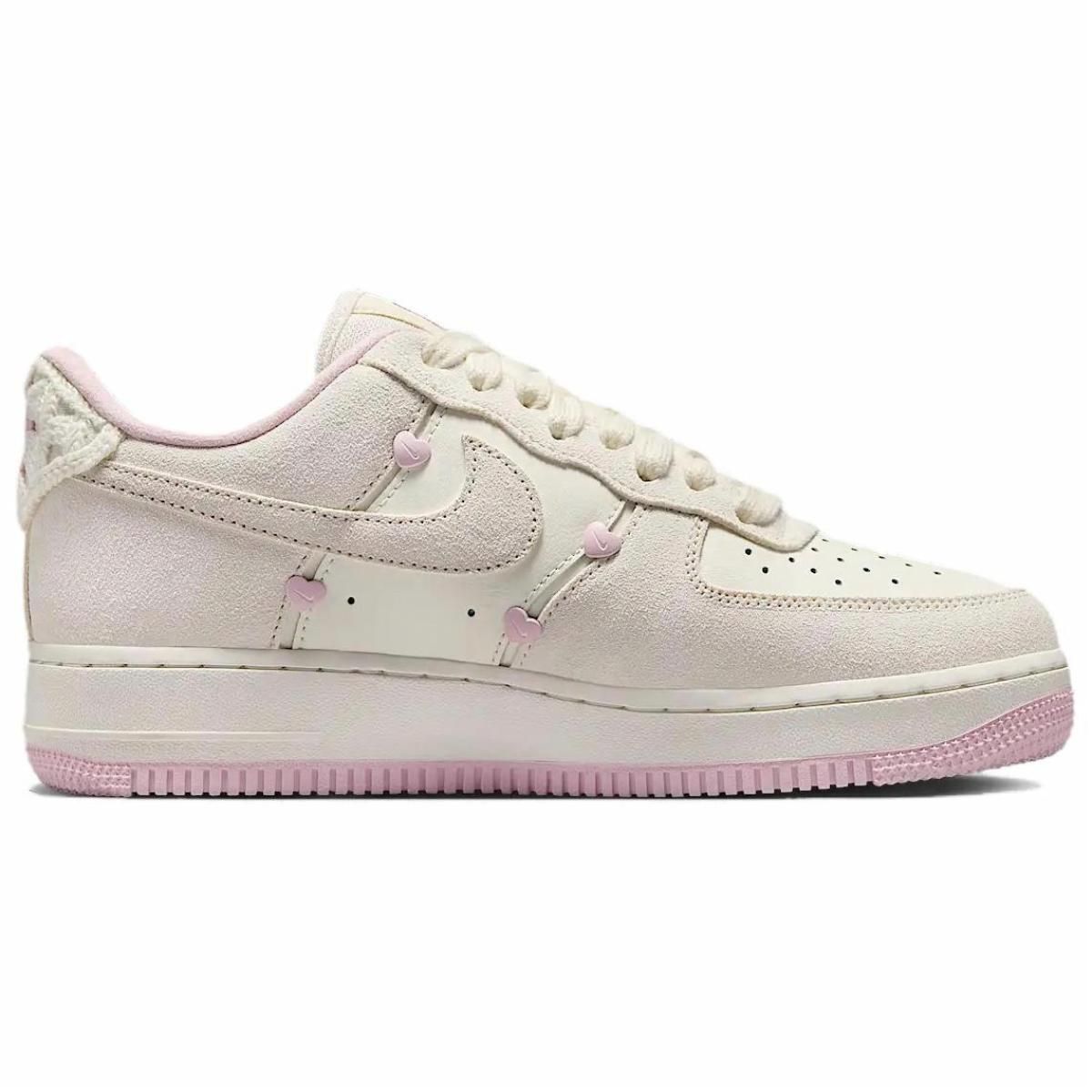 Женские кроссовки Nike Air Force 1 Low Valentine's Day White