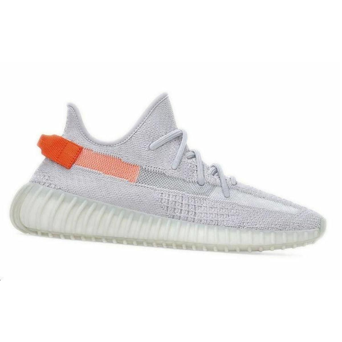 Кроссовки Adidas Yeezy Boost 350 V2 "Tail Light"