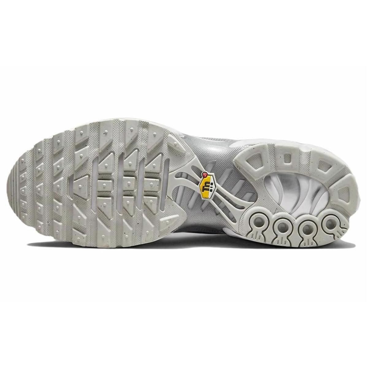 Кроссовки Nike Air Max Plus Metallic Silver