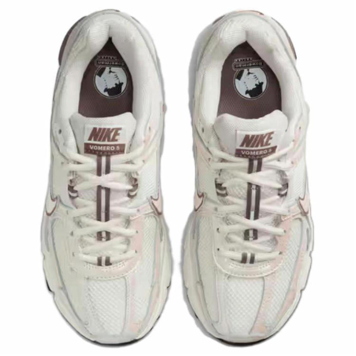 Женские кроссовки Nike Air Zoom Vomero 5 White
