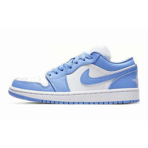 Женские кроссовки Air Jordan 1 Low University Blue